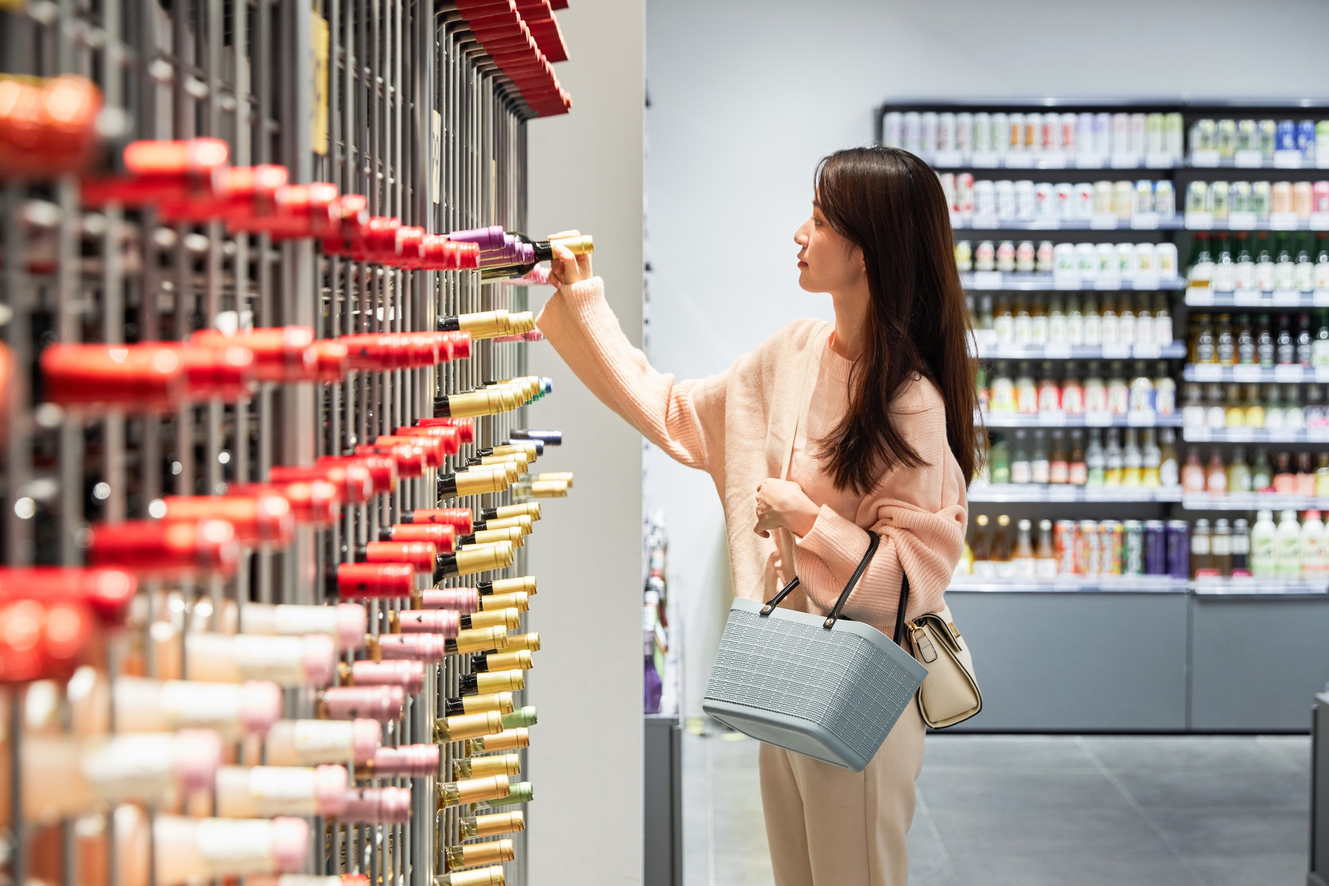 产业竞争战之替代者致胜三法