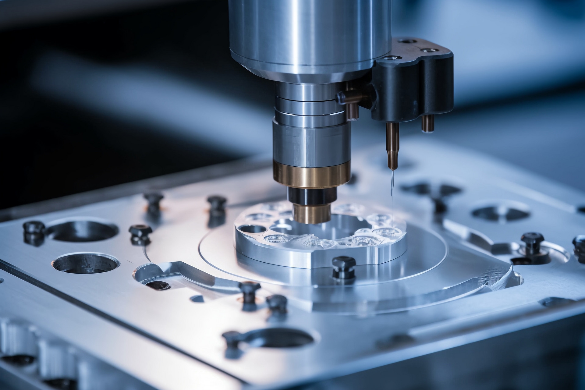 产业竞争战之提升企业经营效率三路径